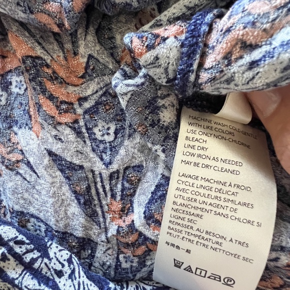 Maeve By Anthropologie Cathy Pleated Blouse with Blue and Orange Jungle Print XS - Picture 16 of 16